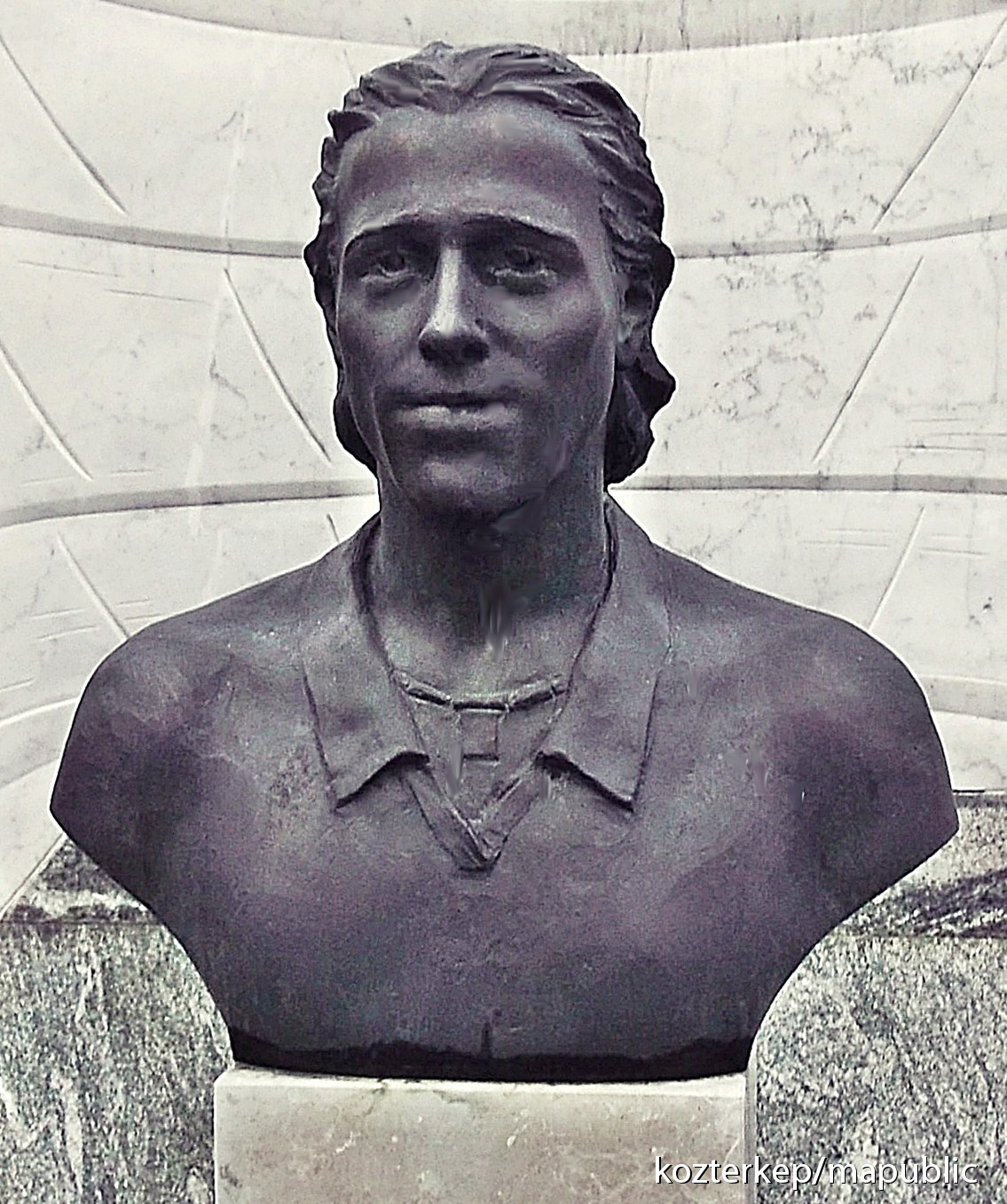 Zavadszky Gábor síremléke Köztérkép