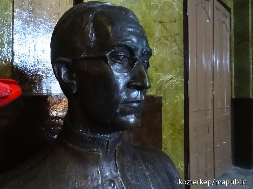 Boldog Bogdánffy Szilárd Köztérkép