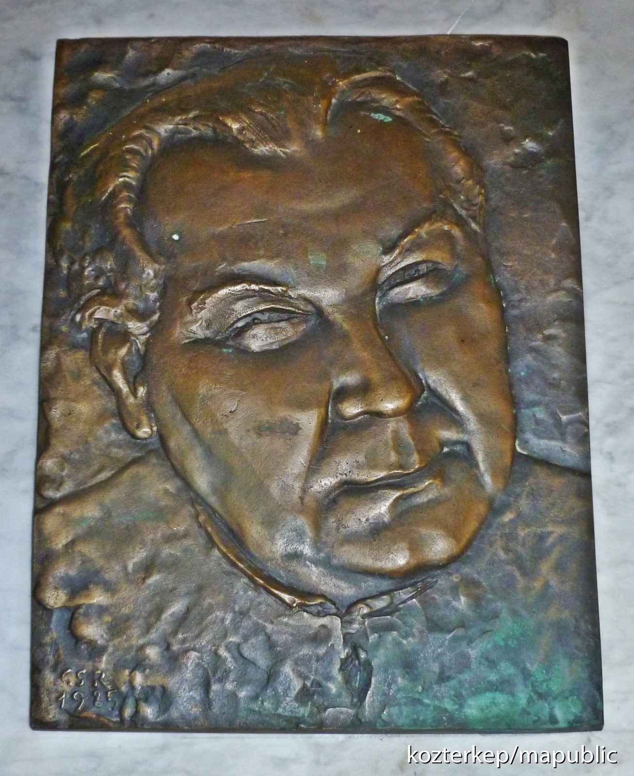 Katona Sándor c. kanonok emléktáblája Köztérkép