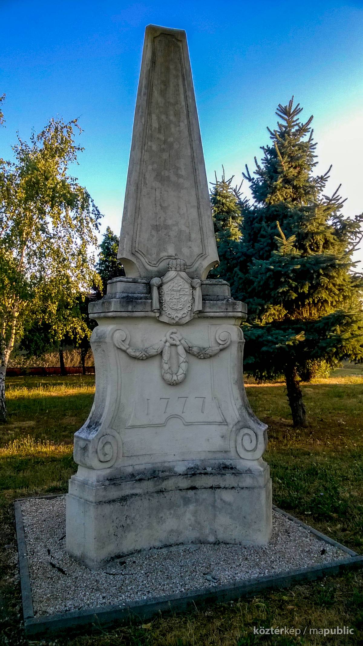 Esterházyemlékoszlop Köztérkép