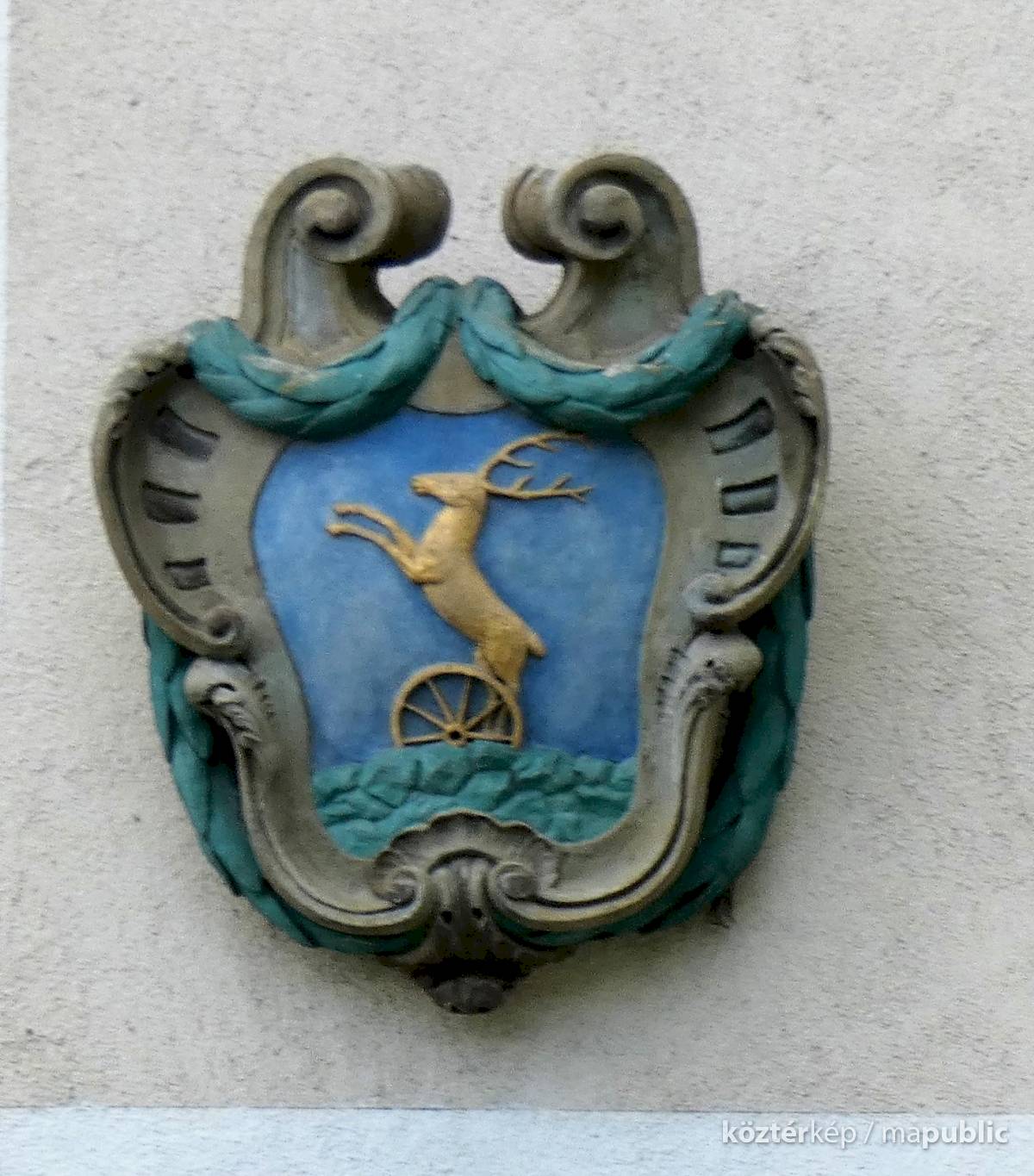 Pálffy család címere Köztérkép